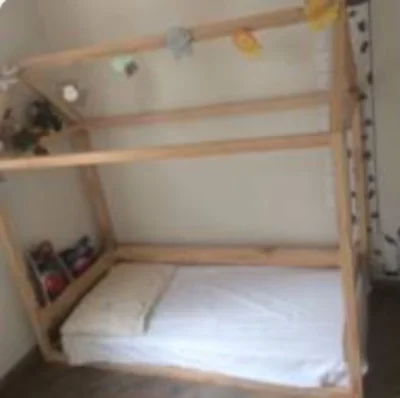 Cama Casinha Montessoriana Madeira Maciça com Colchão