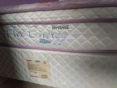 Cama de Solteiro com Box