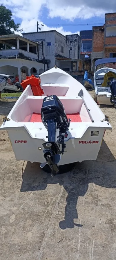 Barco de Fibra 5 Metros