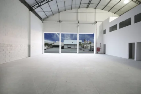 Aluguel Galpão 1.814 m2 - Ampla área Fabril, 2 Docas, 1 Acesso Nível