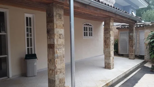 Casa no Condomínio Eldorado Freguesia