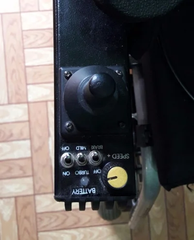 Cadeira de Rodas Elétrica (motorizada)