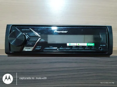Pioneer som automotivo.