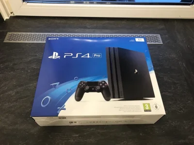 Playstation 4 Pro 1tb New