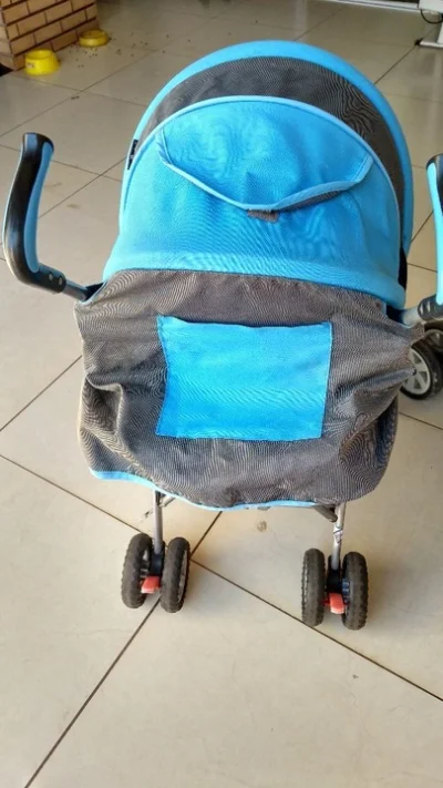 Carrinho de Passeio Bom Estado