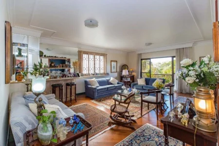 Excelente Apartamento com 200m2 Apresentando 3 Suítes Espaço