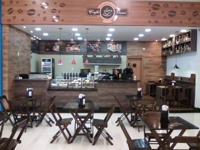 Cafeteria em Praça de Alimentação