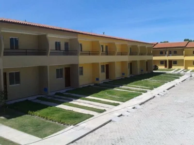 Casa Duplex em Condomínio Fechado com 26 Casas 74 m2 no Eusébio CE