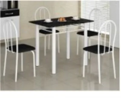 Mesa e Cadeiras