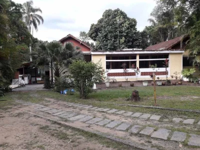 Sítio em Cachoeiras de Macacú