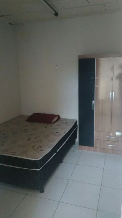Alugo Quarto Compartilhado