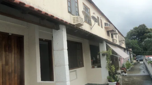 Casa Germinada em Condominio na Freguesia