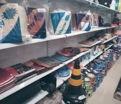 Vendo Gondola de Parede