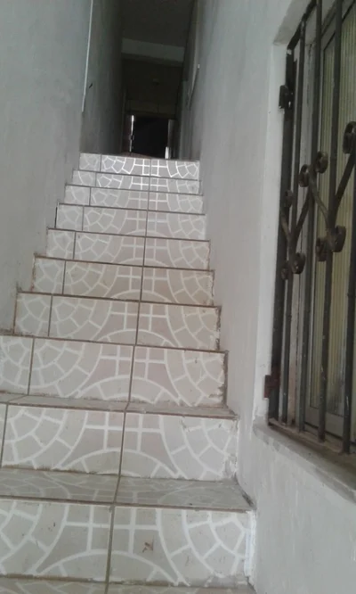 Alugo Casa