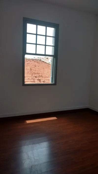 Aluga-se Casa Cel. João Leme 330