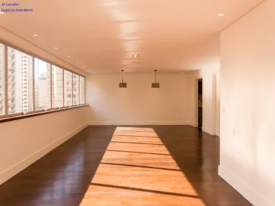 Vende Excelente Apartamento no Bairro Cerqueira César Totalm