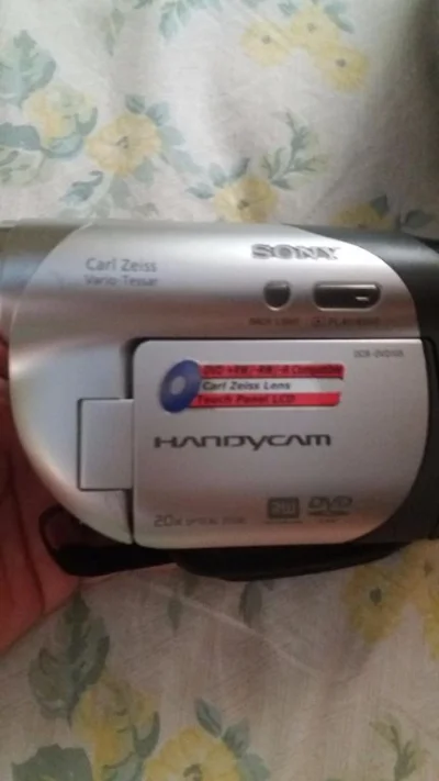 Filmadora Handycam Sony Carl Zeiss Vario Tessar DVD Rw 20x