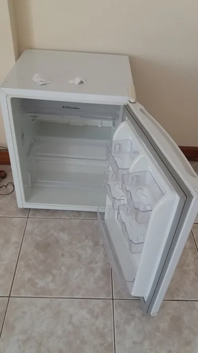 Frigobar Semi Novo