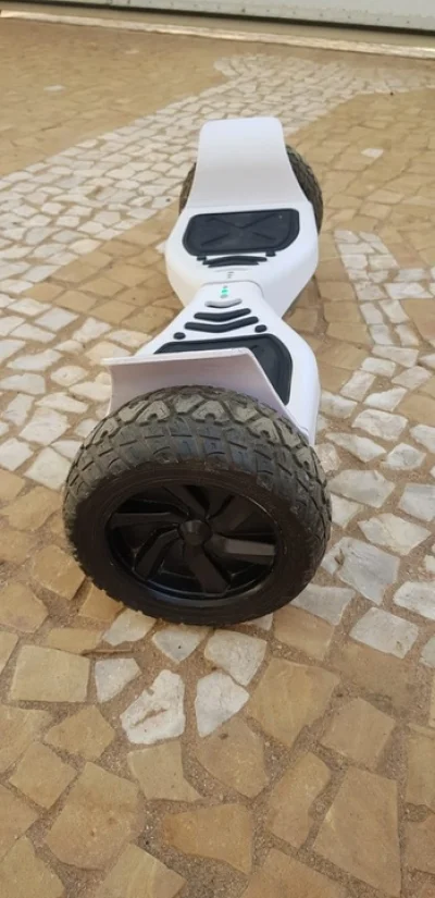 Skate Elétrico - Hoverboard Off Road Branco 8,5" - Poucos Dias de Uso