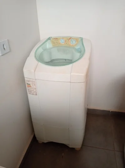 Máquina de Lavar Semi Nova