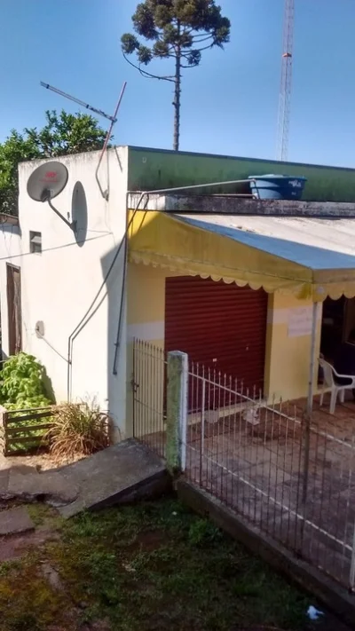 Vendo Sala Comercial e Peq Casa Junto