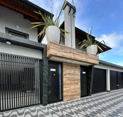 Casa com 48.97 m2 - Maracanã - Praia Grande SP
