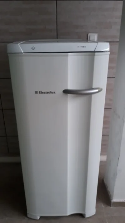 Oportunidade Vende Excelente Freezer Eletrolux Super Fe 18