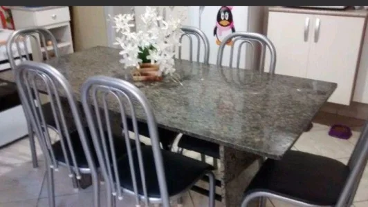 Mesa de Jantar Granito Toda Semi Nova