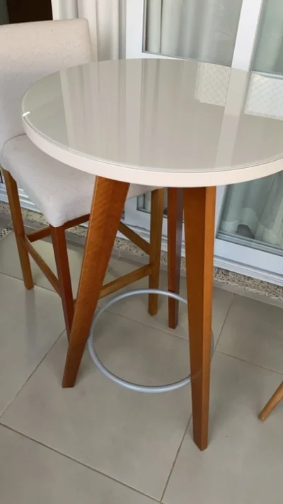 Mesa Bistrô