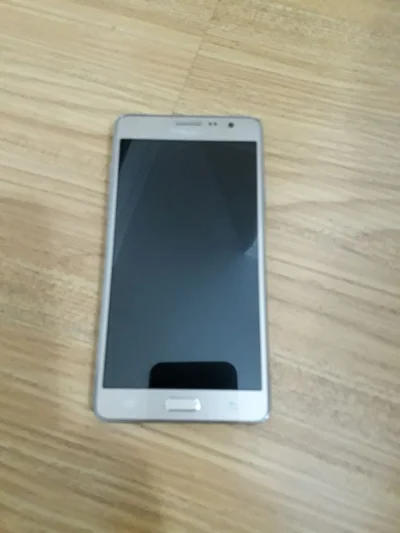 Celular Samsung On7