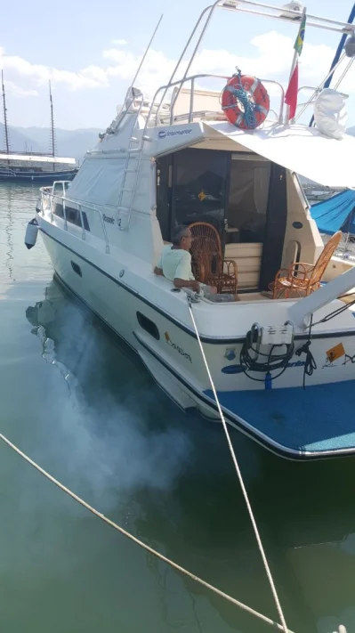 Lancha Oceanic 36