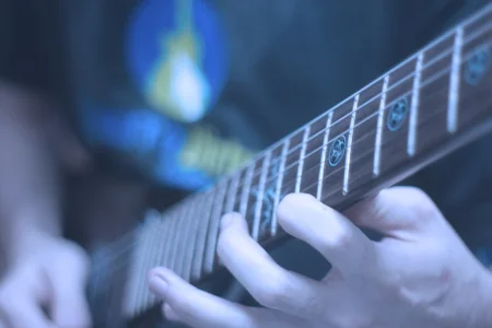 Aulas de Guitarra Violão e Baixo
