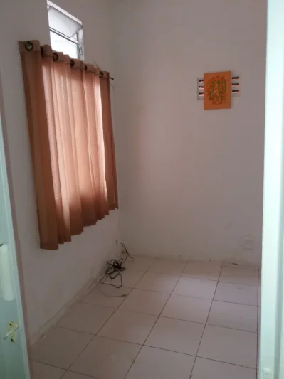 Oportunidade! Casa, 1/4 em Brotas!