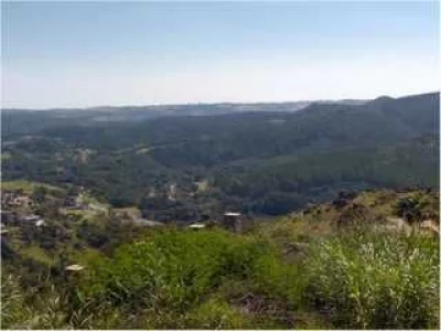 Terreno com 400 m2 em Valinhos - Lopes por 69 Mil à Venda