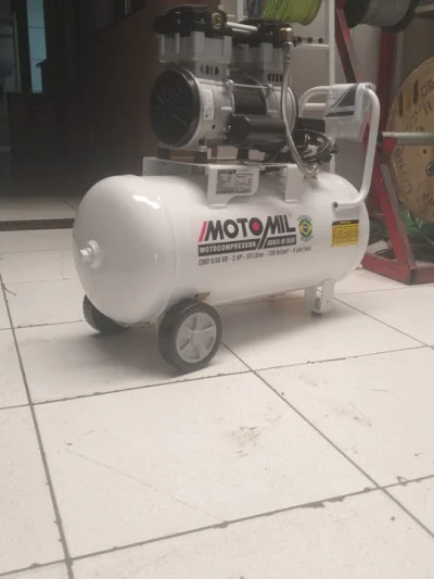 Compressor Odontológico 8,0pcm 50 Litros 220v Motomil