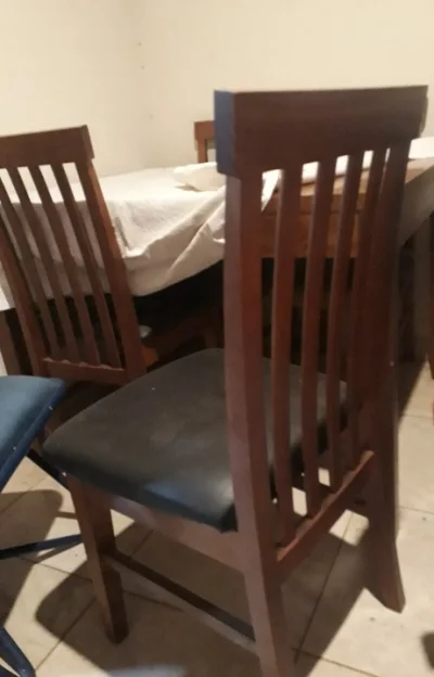 Mesa e 4 Cadeiras Madeira Macica