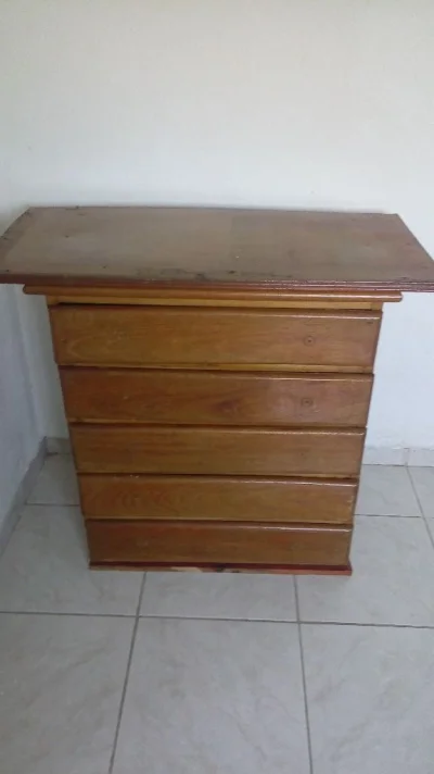Comoda de Madeira