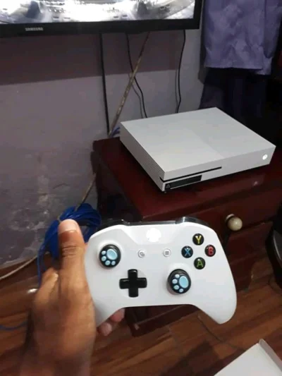 XBOX One S 4k 1 Tera