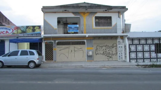 Casa com 6 Dormitórios à Venda, 400 m2 por RS 480.000 - Novo Aleixo - Manaus-am