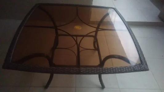 Mesa de Vidro Conservada