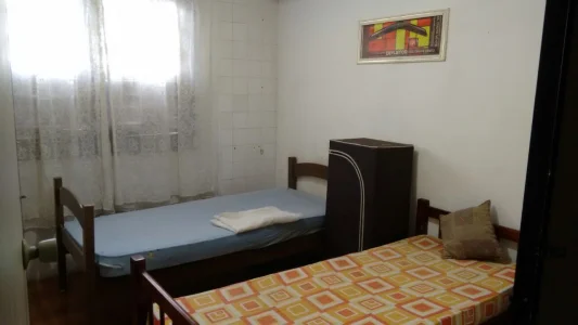 Quarto Amplo no Centro do Rio de Janeiro