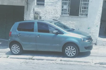 Fox Trendline/ 1.6 / R$ 24.999,00. 2020 Pg