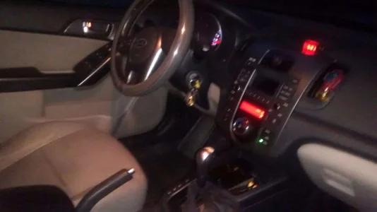 Kia Cerato Automático Completo