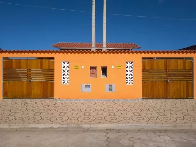 Vendo Casa em Itanhaém com 2 Dormitórios!