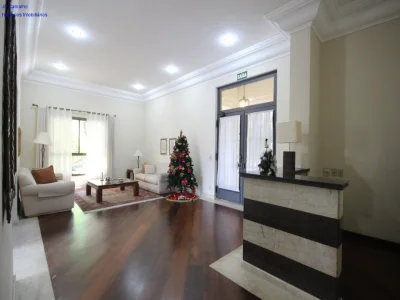 21301 m2 de área útil 1 Suíte com Closet e Armários 2 Dormit