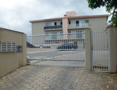 Aluga SE AP com 2 Quartos Semi Novo no Saguaçu