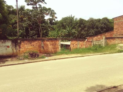 Terreno 400 m2 Plano Rua Asfaltada Frente Posto Saúde Balmira Vargas