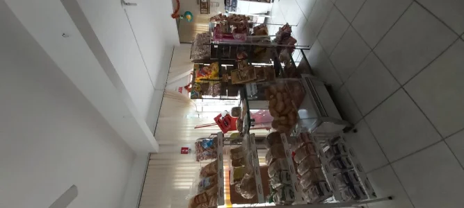 Vendo Mercadinho em Funcionamento