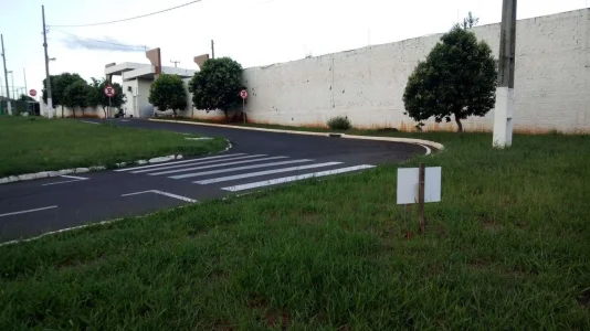 Vendo ou Troco Lote no Condomínio São Lorenzo em Paranavai