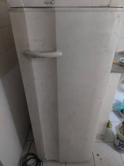Vendo Geladeira 250 Reias